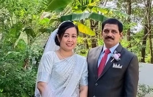 பேஸ்புக் மூலம் காதல்… இந்தோனேஷிய பெண்ணை மணந்த 62 வயது போதகர் : கொந்தளித்த உறவினர்கள்… நள்ளிரவில் நடந்த அதிர்ச்சி!!