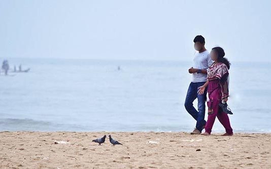 2 குழந்தைகளை தவிக்க விட்டு காதலனுடன் சென்ற பெண்… ஒரு வாரத்திற்கு பின் நடந்த சம்பவம்!!
