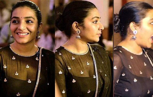 இடுப்பை காட்டி இளசுகளை இம்சை செய்த ரஜிஷா விஜயனின் லேட்டஸ்ட் கிளிக்ஸ்!!