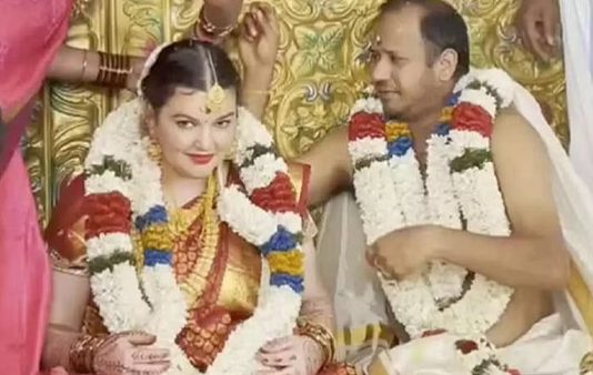 லண்டன் பெண்ணை மீனாட்சியாக மாற்றி திருமணம்.. சுவாரஸ்ய காதல் கதை!!