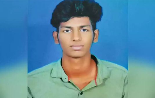 கல்லூரி மாணவர் தற்கொலை… இறப்பதற்கு முன் செல்போன் பதிவுகள் முழுவதும் அழிப்பு!!