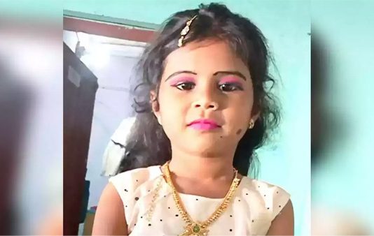 தந்தை கண் முன்பே 6 வயதுச் சிறுமிக்கு நேர்ந்த விபரீதம் : சுற்றுலா சென்ற இடத்தில் நடந்த சோகம்!!