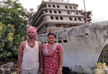 டைட்டானிக் கப்பல் வடிவில் கனவு வீடு… 3 மாடிகளுடன் ஊர் மக்களை மிரள வைத்த நபர்!!