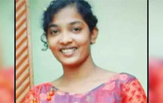 திருமணமான 8 மாதத்தில் மனைவி கொலை… உடலை கணவர் வீட்டு வாசலில் புதைத்த உறவினர்கள்.. அதிர்ச்சி சம்பவம்!!