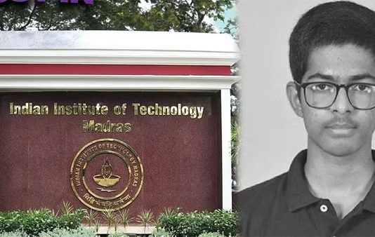 IIT மாணவர் தற்கொலை : கடந்த 3 மாதத்தில் 4 மாணவர்கள் தற்கொலை : போலிஸ் தீவிர விசாரணை!