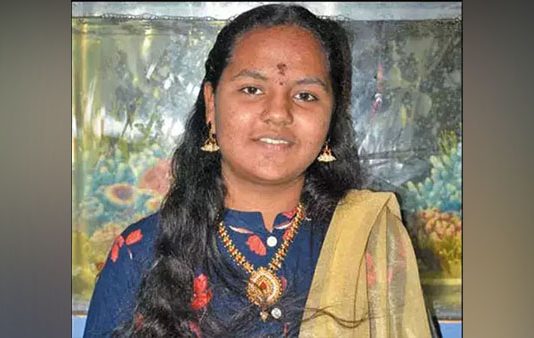 பயத்தில் 10ம் வகுப்பு மாணவி எடுத்த விபரீத முடிவு.. கதறும் குடும்பம்!!