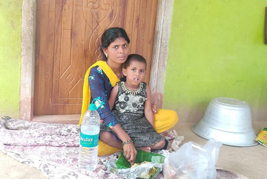 மாமனாரின் பாலியல் தொல்லையைத் தடுக்காத கணவர்.. குழந்தையுடன் இளம் பெண் எடுத்த அதிரடி முடிவு!!