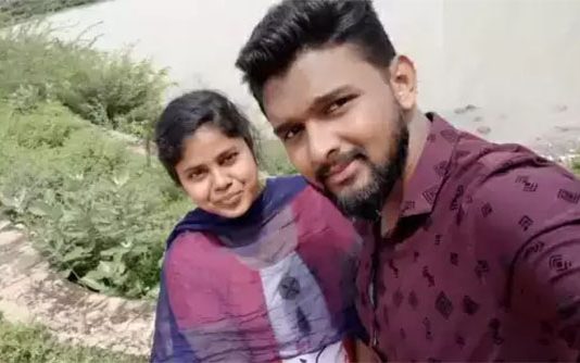 வெளிநாட்டில் உல்லாசம் அனுபவித்து திருமணத்திற்கு மறுத்த காதலன் : இளம்பெண் எடுத்த அதிரடி முடிவு!!