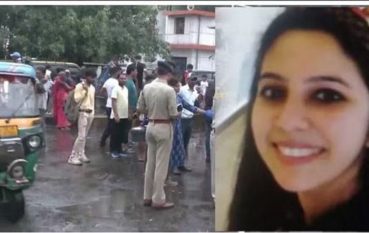 ரயில் நிலையத்தில் துடிதுடித்து பலியான பெண்.. நெஞ்சை உலுக்கும் சம்பவம்!!