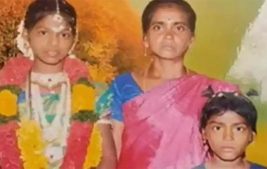 கணவர் இறந்த சோகம்… 3 குழந்தைகளுடன் தாய் எடுத்த விபரீத முடிவு!!