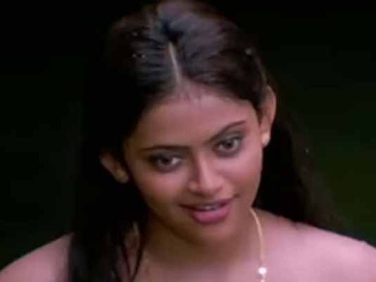22 வயதில் தற்கொலை செய்த இந்த நடிகையை ஞாபகம் இருக்கின்றதா? பிரபல நடிகை ஓபன் டாக்!!