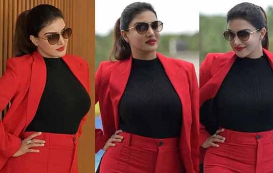 உச்சக்கட்ட கவர்ச்சியில் நடிகை ஹனி ரோஸின் நியூ லுக்!!