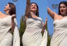 தளதளன்னு இருக்கு ம் கட்டழகை காட்டி இளசுகளை தவிக்கவிடும் ஹனிரோஷின் லேட்டஸ்ட் கிளிக்ஸ்!!