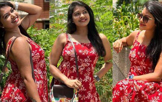 கடற்கரையில் கிளாமர் லுக்கில் ரச்சிதா வெளியிட்ட செம சூடான புகைப்படங்கள்!!