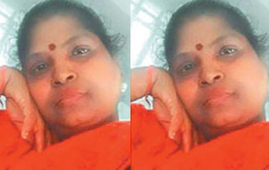 வீட்டின் முன்பு செருப்பை வைக்கும் தகராறில் 2வது மாடியில் இருந்து கீழே தள்ளிவிட்டு பெண் கொலை.. பகீர் சம்பவம்!!