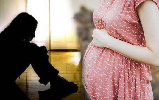 சிறுமியை கர்ப்பமாக்கிய 17 வயது சிறுவன். விஷயம் தெரிந்த தந்தை: என்ன செய்தார் தெரியுமா?