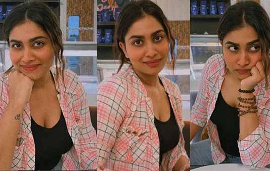 உடையை கழட்டி வீசி எல்லை மீறிய படுக்கையறை காட்சி.. கூச்சமில்லாமல் OK சொன்ன ஷிவானி நாராயணன்!!