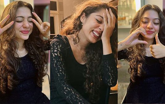 முன்னாடி மாதிரி இல்ல… ரொம்ப மாறிட்டாங்க.. நடிகை வர்ஷா போல்லம்மா ஹாட் போட்டோஸ்!!