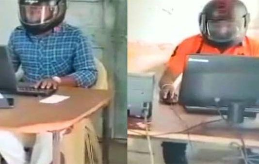 கட்டடம் இடிந்து விழும் அபாயம்.. ஹெல்மெட் அணிந்து பணிபுரியும் அரசு ஊழியர்கள்!!