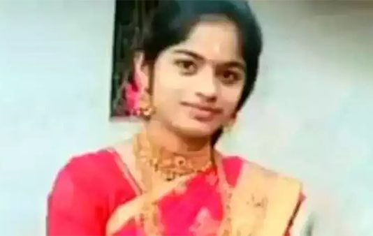 10ம் வகுப்பு மாணவி எடுத்த விபரீத முடிவு.. ஐயோ இதுவா காரணம்… கதறித் துடிக்கும் பெற்றோர்!!