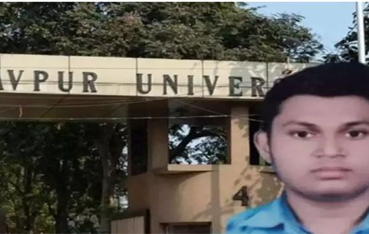 ஆபாசமாக பேசுமாறு டார்ச்சர்… 2 மணி நேரம் வரை ராகிங் கொடுமை.. விபரீத முடிவெடுத்த மாணவன்!!