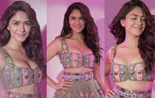 ஓப்பன் லோ நெக் ஆடையில் உச்சக்கட்ட கவர்ச்சி போஸ் கொடுத்த நடிகை மிருணாள் தாகூர்!!