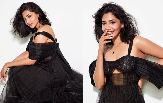 என்ன பொசுக்குன்னு இப்படி இறங்கிட்டிங்க.. ரசிகர்களின் ஹார்ட்டை ஜில்லாக்கிய ஐஸ்வர்யா லட்சுமி!!