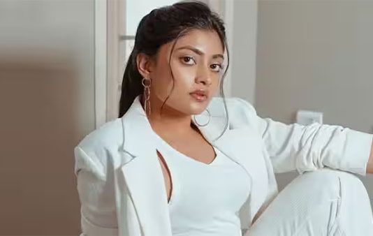 அட்ஜஸ்ட் பண்ண சொல்றாங்க.. பாத்ரூம் கூட போக முடியல.. கசப்பான அனுபவத்தை பகிர்ந்த அம்மு அபிராமி!!