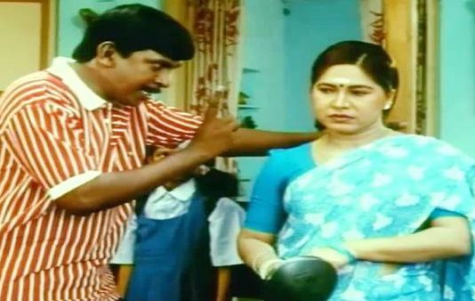 கோவை சரளாவின் வாழ்க்கையே அழித்த வடிவேலு… கடைசி வரைக்கும் கல்யாணமே பண்ணல!!