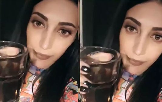 மதுவிற்கு அடிமையான ஸ்ருதி ஹாசன்.. திரைக்குப் பின்னால் இப்படிப்பட்டவரா?