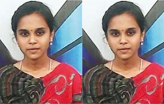 பூங்காவில் தொங்கிய மாணவியின் சடலம்… கதறித் துடித்த பெற்றோர்.. நடந்தது என்ன?