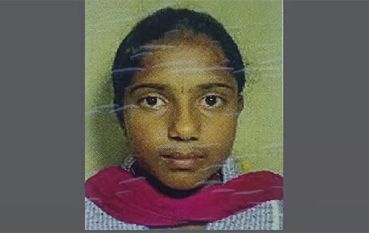 போன் செய்த தந்தை.. பூட்டிக் கிடந்த வீடு.. மருத்துவக்கல்லூரி மாணவிக்கு நேர்ந்த துயரம்!!