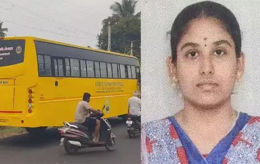 தான் படிக்கும் கல்லூரி பேருந்து மோதி கல்லூரி மாணவிக்கு நேர்ந்த சோகம்!!