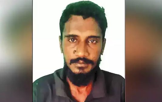 பட்டப்பகலில் காதல் மனைவியை ஓட ஓட விரட்டி 25 இடங்களில் கத்தி்யால் குத்திய கணவன் : வெளியான காரணம்!!