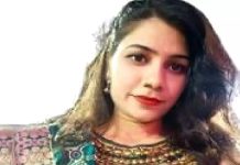 அலுவலகத்தின் மாடியிலிருந்து குதித்த இளம்பெண்.. சிசிடிவி பார்த்து அதிர்ந்த போலீசார்!!