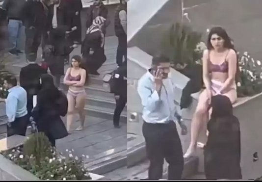 அரை நிர்வாண போராட்டத்தில் ஈடுபட்ட கல்லூரி மாணவி!!