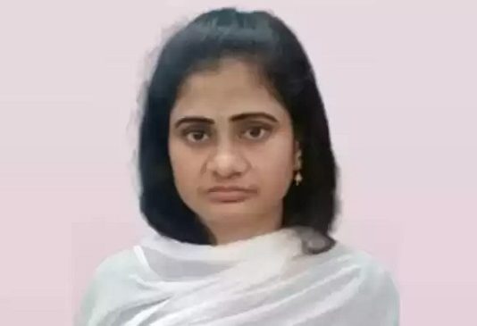 மசாஜ் சென்டரில் நடந்த பாலியல் தொழில் : வசமாக சிக்கிய பெண் புரோக்கர்!!