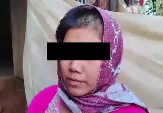 கடனை திருப்பி கொடுக்காததால் ஆத்திரம் : பெண்ணுக்கு மொட்டையடித்த மகளிர் குழுவினர்!!