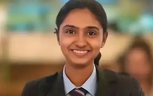 பெண் உளவுத்துறை அதிகாரி மர்ம மரணம்!!