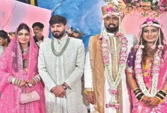 பலத்த மழையால் ஒரே மேடையில் நடந்த இந்து முஸ்லீம் திருமணம்!!