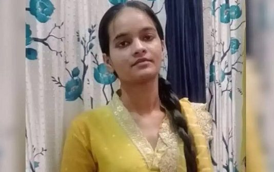 திருமணத்திற்கு மறுத்த காதலி.. தாவணியால் கழுத்தை நெரித்து கொலை செய்து கால்வாயில் வீசிய காதலன்!!