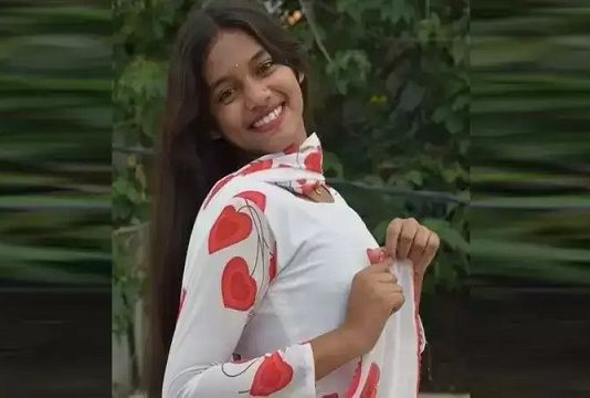 கதறியழுத பெற்றோர் 10ம் வகுப்பு மாணவி எடுத்த விபரீத முடிவு!!