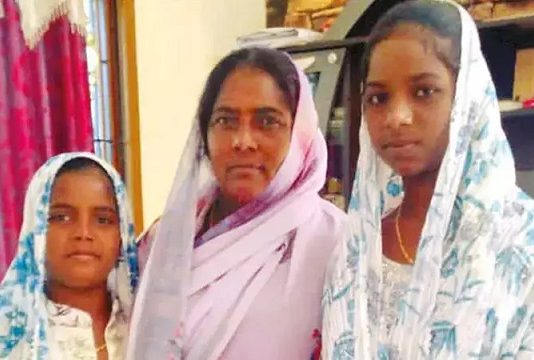 தமிழகத்தில் சோகம் மின்னல் தாக்கியதில் அக்கா – தங்கை உடல் கருகி பலி!!