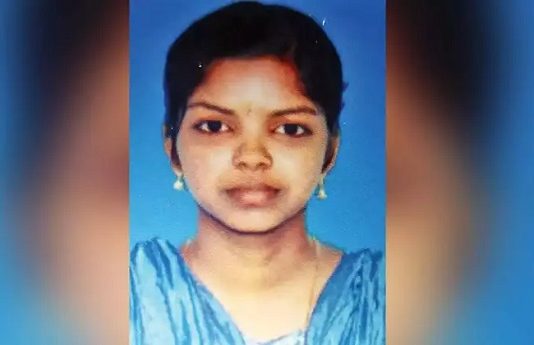 இரு குழந்தைகளுடன் கிணற்றில் குதித்து தாய் விபரீத முடிவு!!